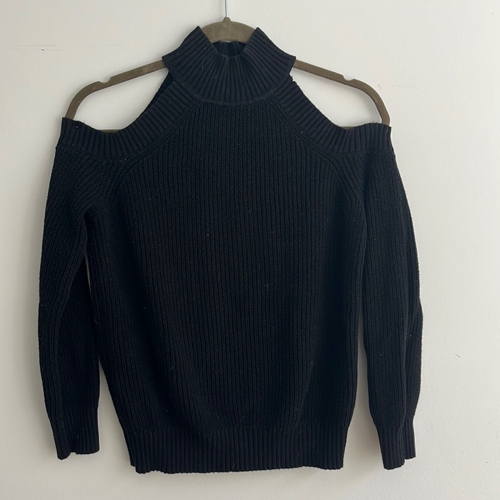 INC international Concepts cut out shoulder sweater in a size Medium.